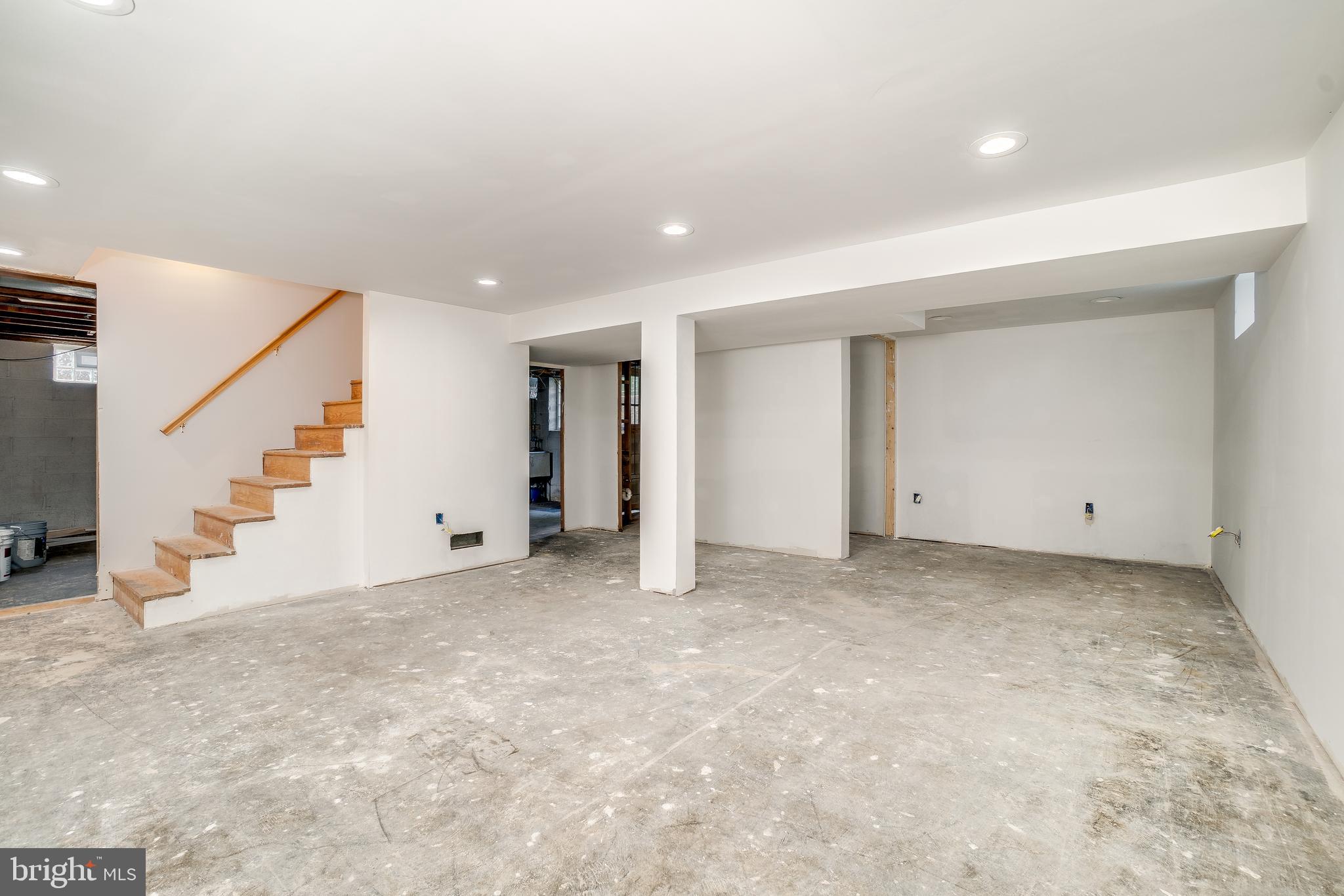 1414 Hallwood Road Baltimore, MD 21228 - Photo 37 of 44