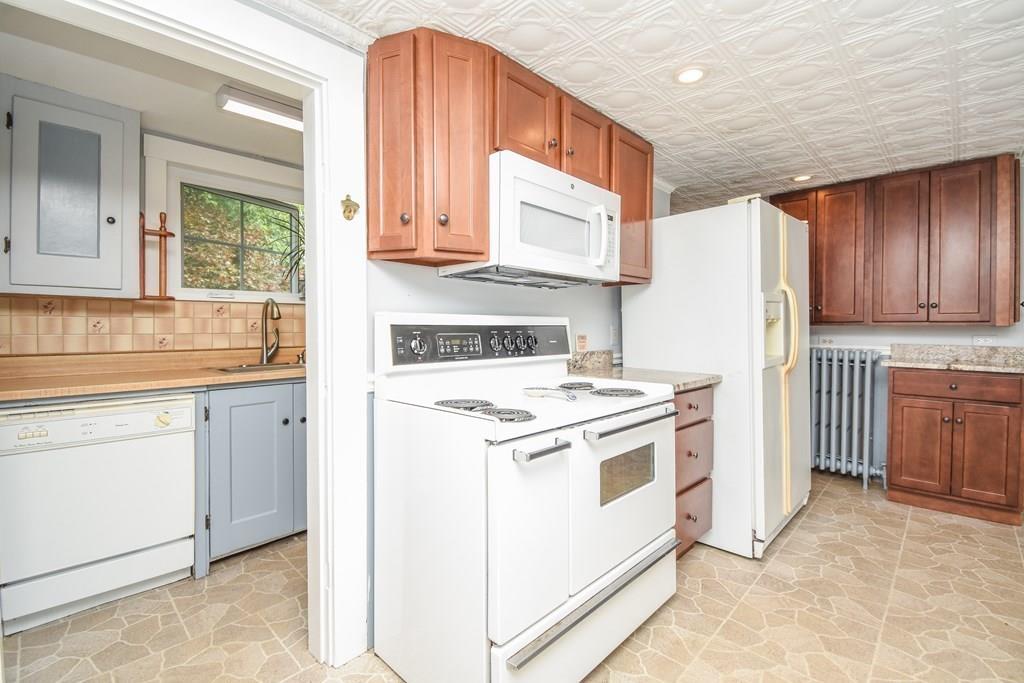 175 Cordaville Road Southborough, MA 01772 - Photo 8 of 36 Gallery Image 8