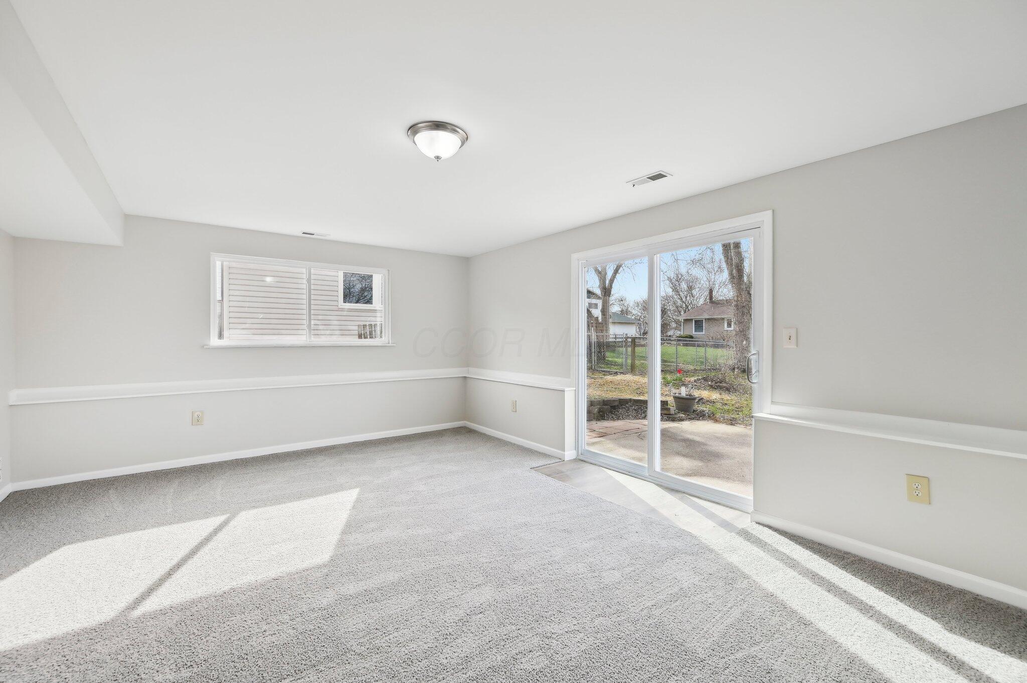 601 Congress Court Delaware, OH 43015 - Photo 17 of 28 photo_16