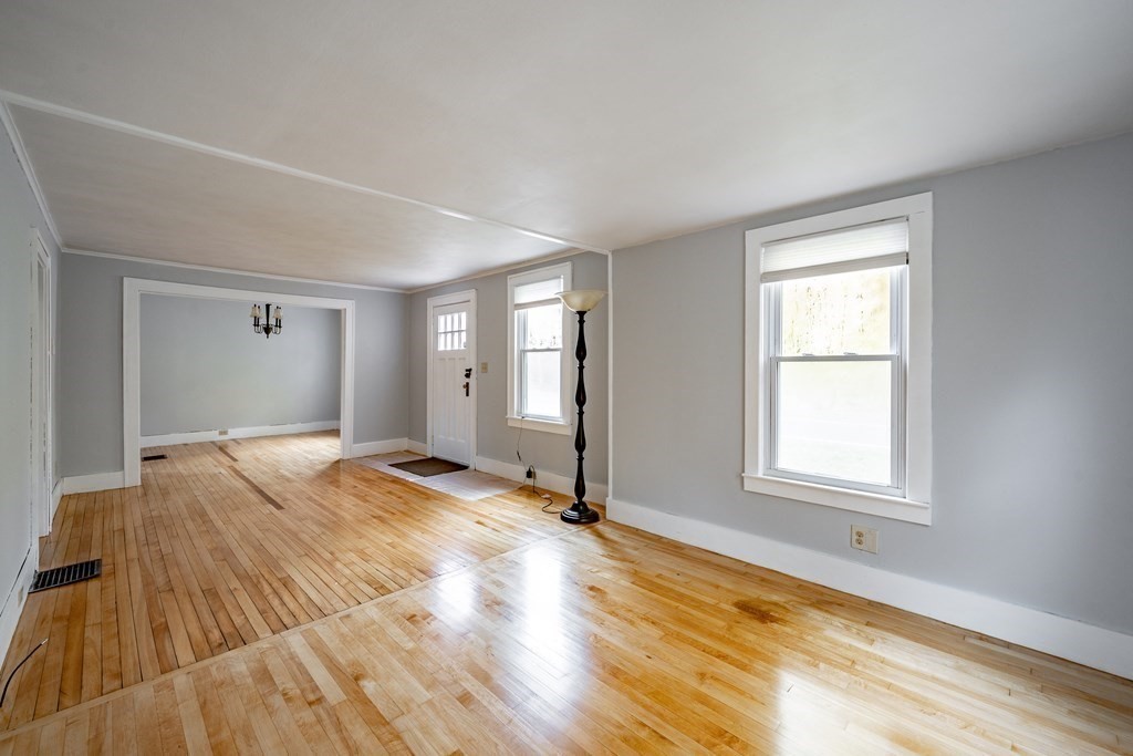395 Wilbraham Road Hampden, MA 01036 - Photo 12 of 38 Gallery Image 12