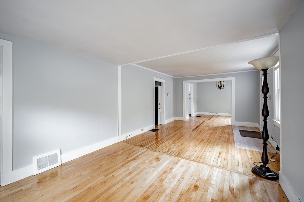 395 Wilbraham Road Hampden, MA 01036 - Photo 14 of 38 Gallery Image 14