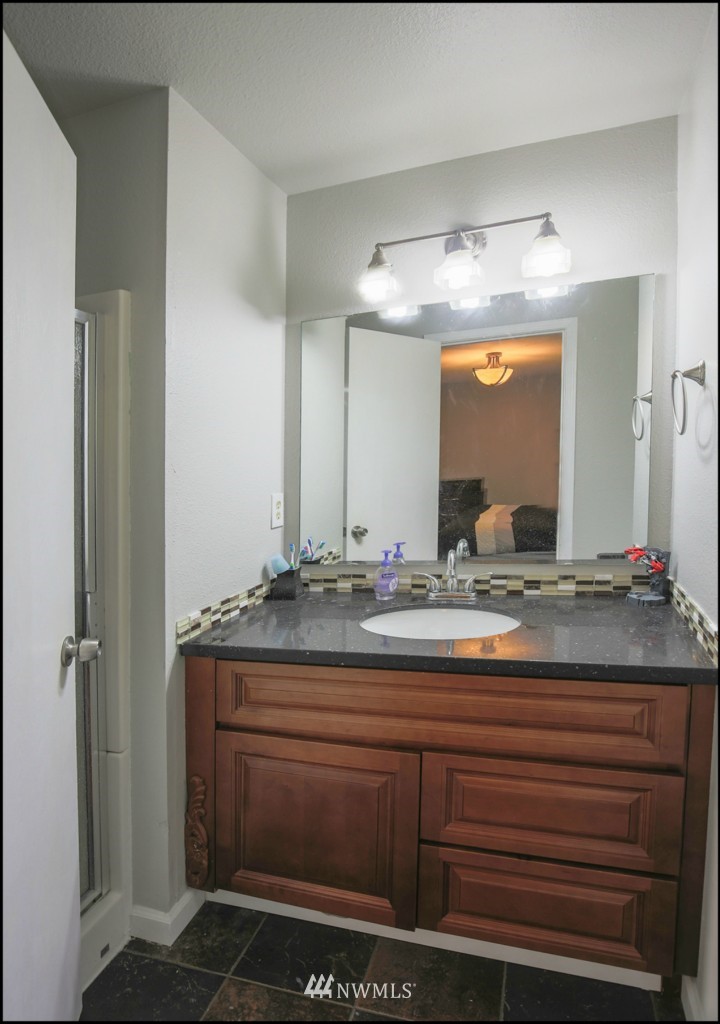 2206 172nd Place Southeast Bothell, WA 98012 - Photo 14 of 19