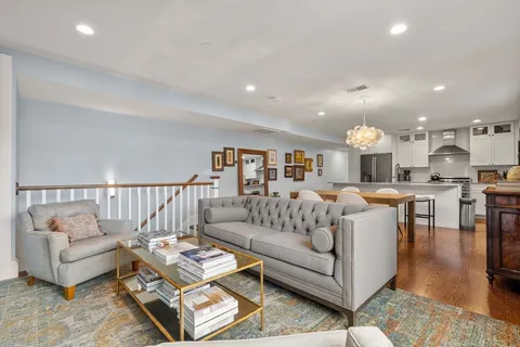 $1,049,000 | 435 East 3rd Street, Unit 2, Boston, MA 02127
