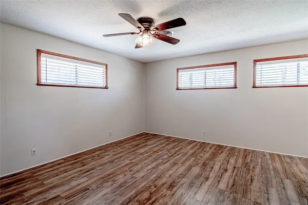 $1,850 | 365 Farm To Market Road 247, Huntsville, TX 77320