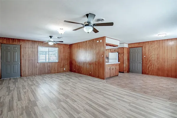 $1,850 | 365 Farm To Market Road 247, Huntsville, TX 77320