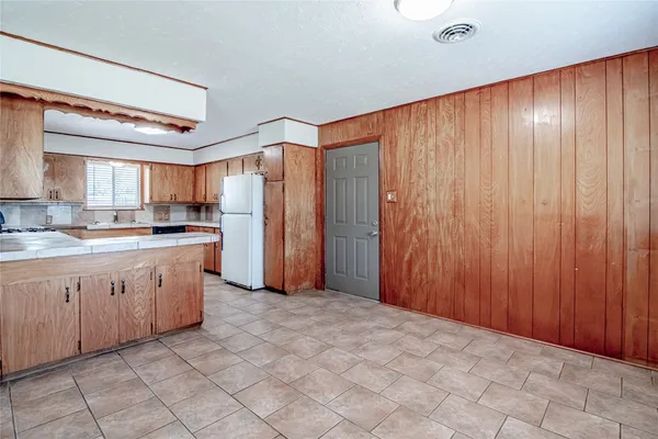 $1,850 | 365 Farm To Market Road 247, Huntsville, TX 77320