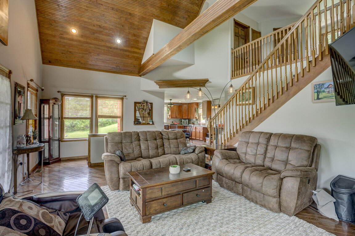 40 Highway 3149 Butler, KY 41006 - Photo 12 of 44 Great room