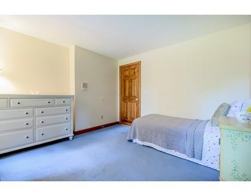 4 Wagon Wheel Road Andover, MA 01810 - Photo 17 of 33 Gallery Image 17