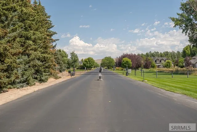 $250,000 | 4647 East Majestic View Drive, Ammon, ID 83406