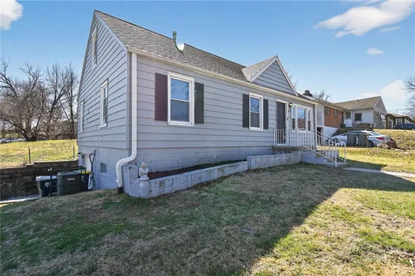 $139,900 | 8911 East 29 Street, Kansas City, MO 64129