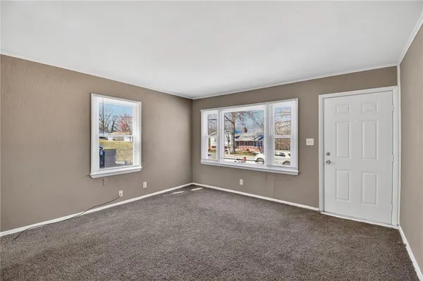 $139,900 | 8911 East 29 Street, Kansas City, MO 64129