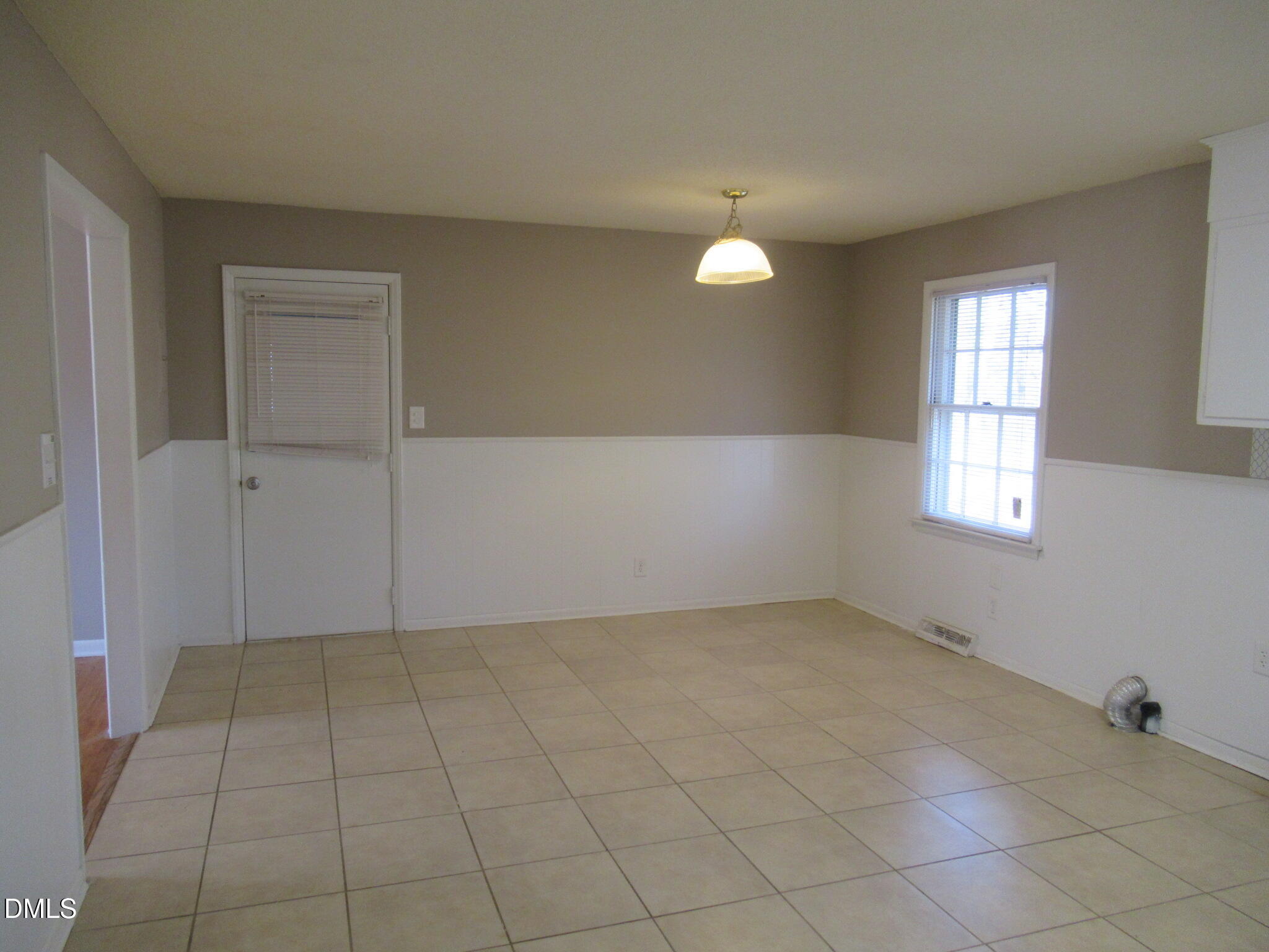2809 Daytona Drive Raleigh, NC 27610 - Photo 3 of 10 Eat in Kitchen