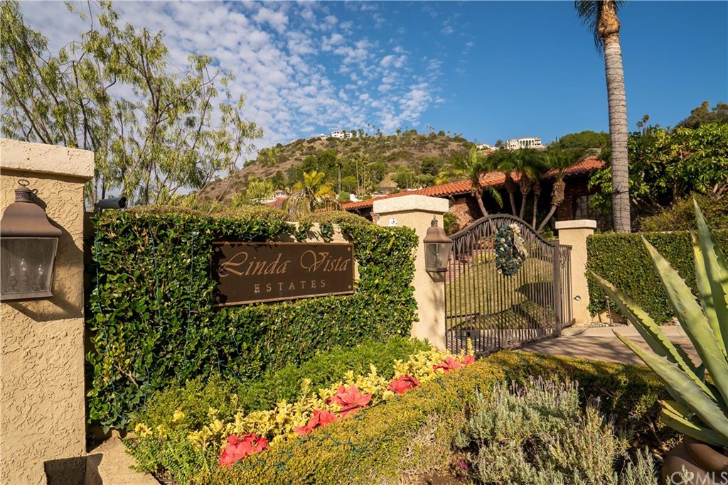 10521 Easter Hill Drive North Tustin, CA 92705 - Photo 4 of 31 Welcome to Linda Vista Estates, one of North Tustin's few gated communities, with estate style homes.