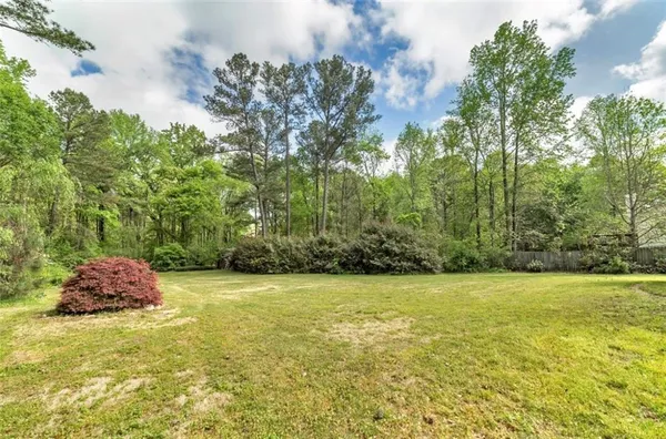$385,000 | 604 Country Lake Drive, Hampton, GA 30228