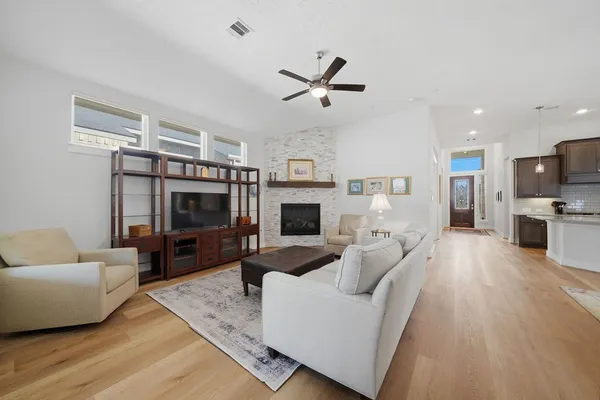 $470,000 | 13226 James Terrace Lane, Houston, TX 77059