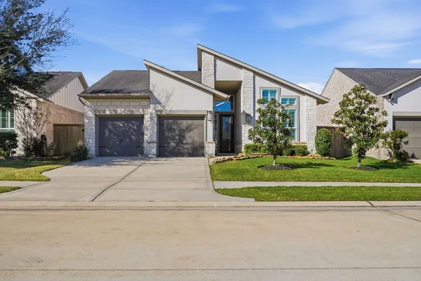 $470,000 | 13226 James Terrace Lane, Houston, TX 77059