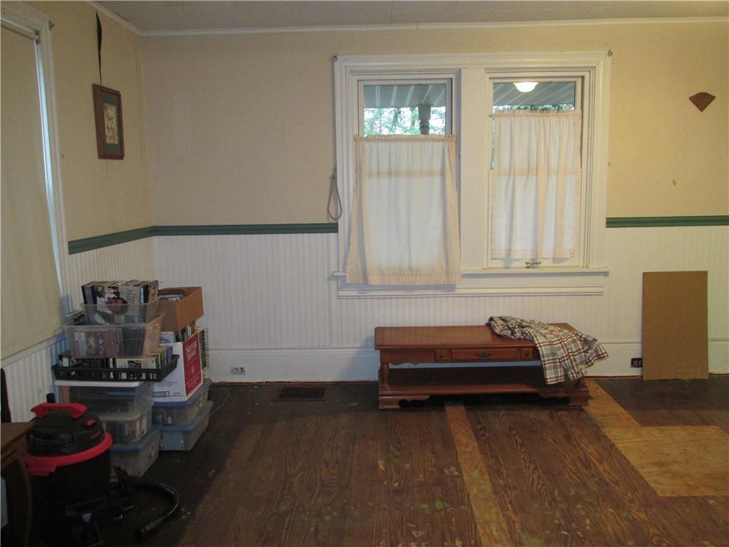 137 Waycross Road Greensburg, PA 15601 - Photo 3 of 21 Gallery Image 3
