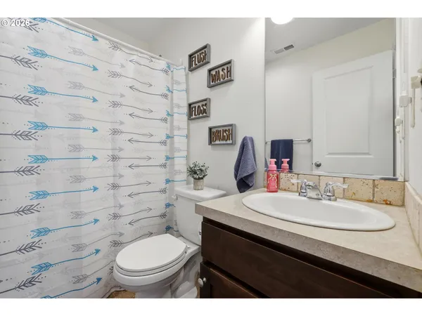 $429,900 | 15156 Southeast Shale Drive, Damascus, OR 97089