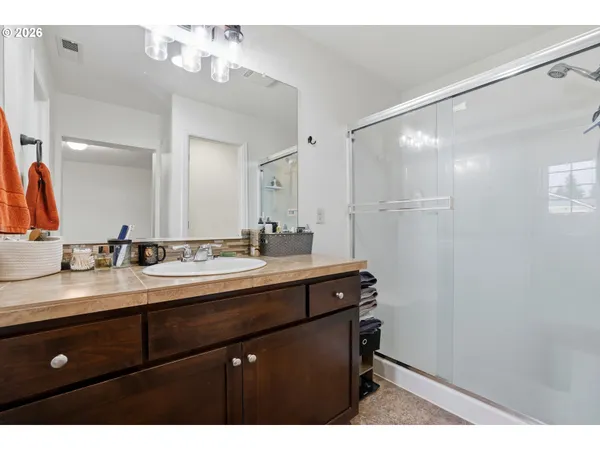 $429,900 | 15156 Southeast Shale Drive, Damascus, OR 97089