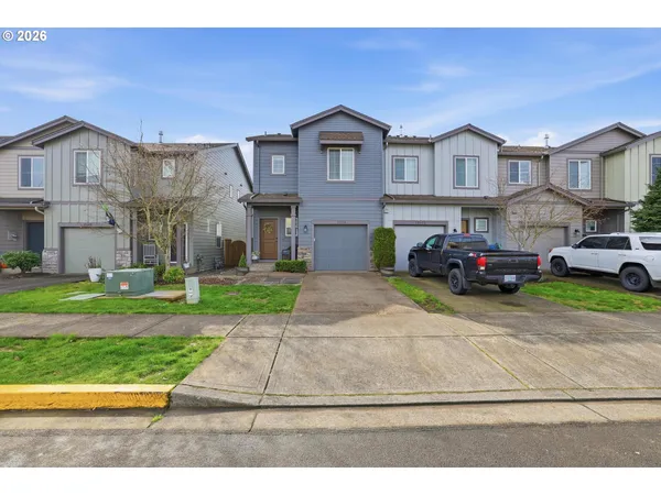 $429,900 | 15156 Southeast Shale Drive, Damascus, OR 97089