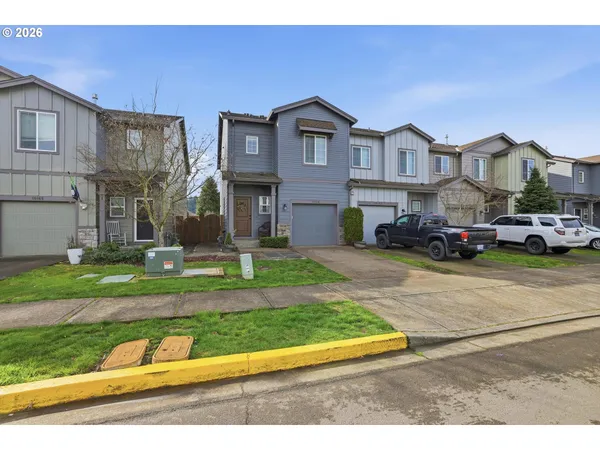 $429,900 | 15156 Southeast Shale Drive, Damascus, OR 97089