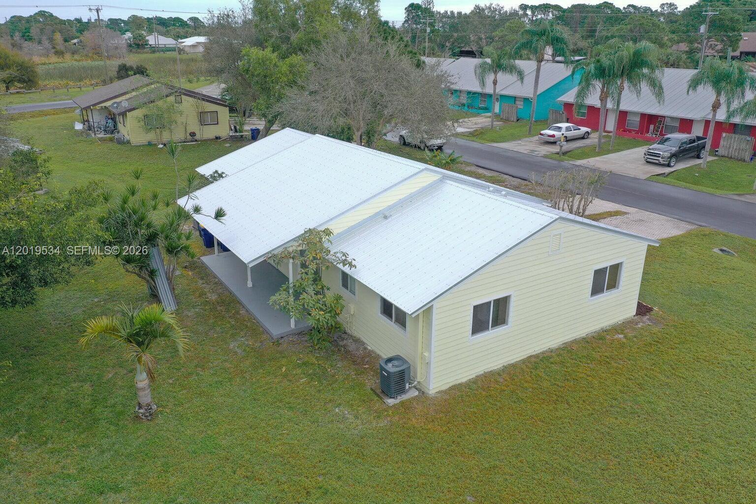 4667 Southeast Salvatori Road, Unit 4667 Stuart, FL 34997 - Photo 2 of 29