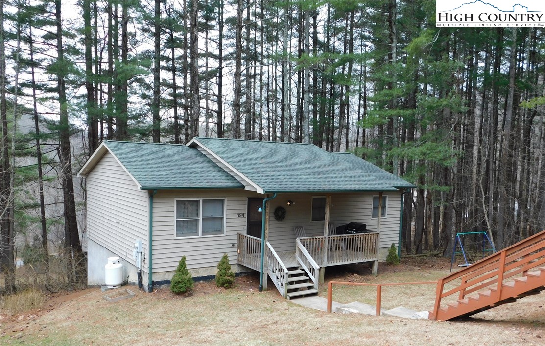 194 Charles Street Boone, NC 28607 - Photo 2 of 36 Gallery Image 2