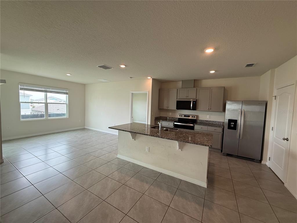 1909 Chickasaw Boulevard Davenport, FL 33837 - Photo 3 of 18