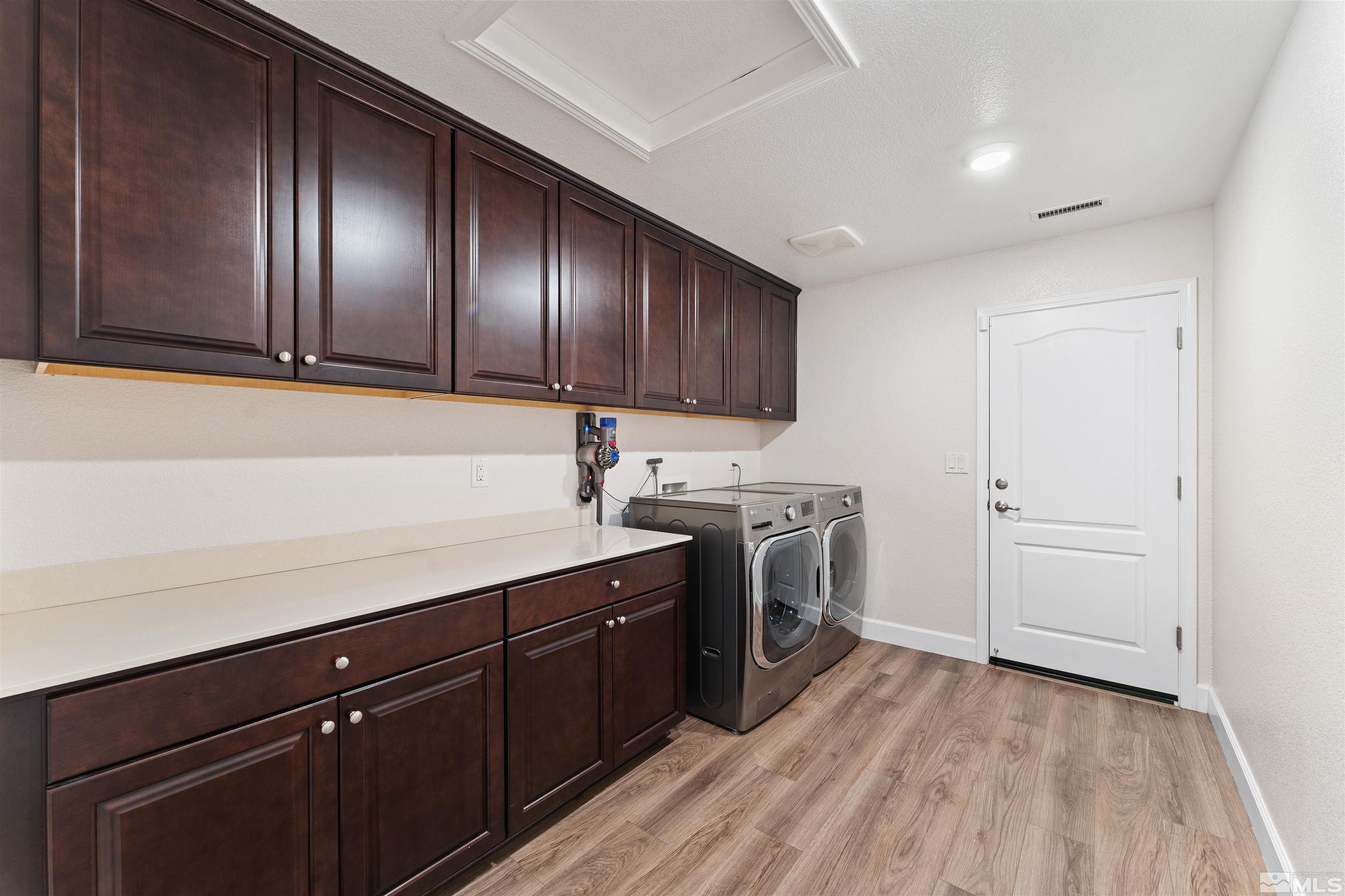 7210 Souverain Lane Reno, NV 89506 - Photo 17 of 38 Photo 17