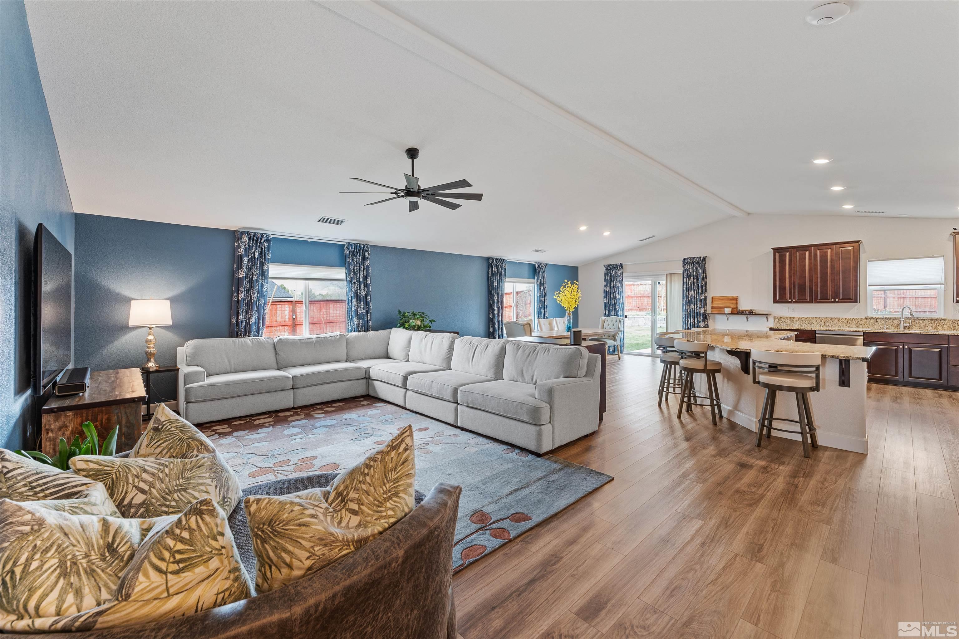 7210 Souverain Lane Reno, NV 89506 - Photo 4 of 38 Photo 4