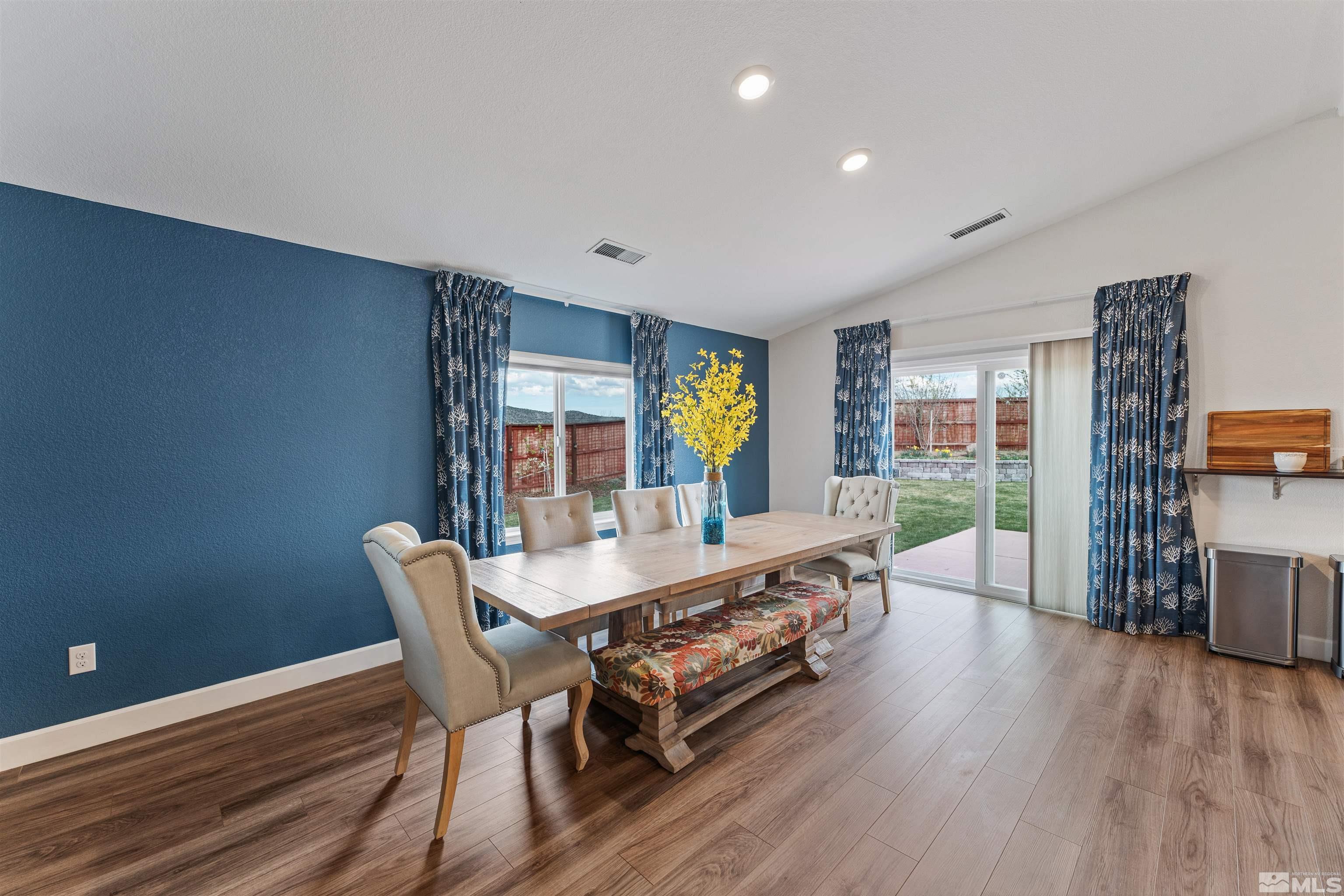 7210 Souverain Lane Reno, NV 89506 - Photo 5 of 38 Photo 5