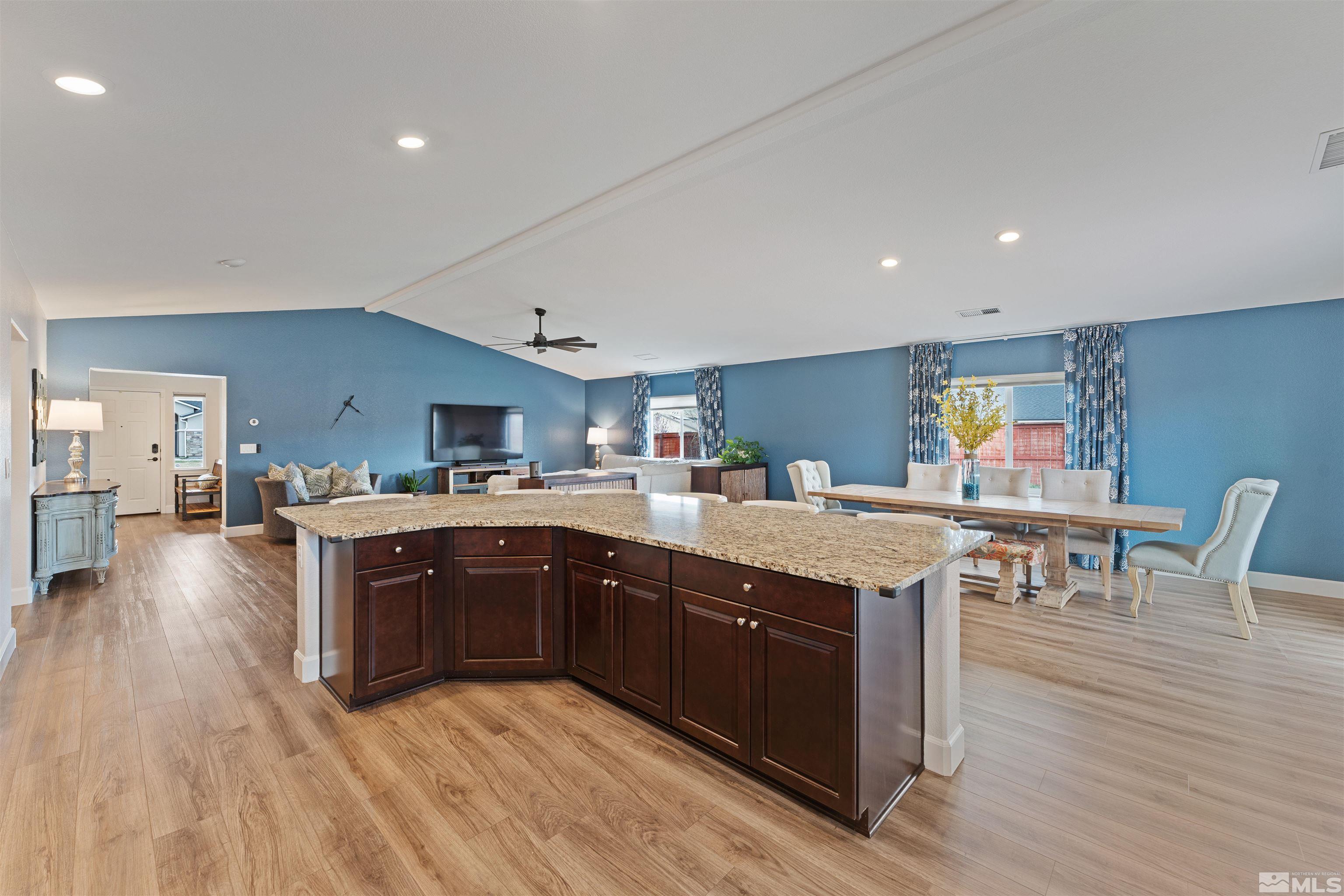 7210 Souverain Lane Reno, NV 89506 - Photo 8 of 38 Photo 8