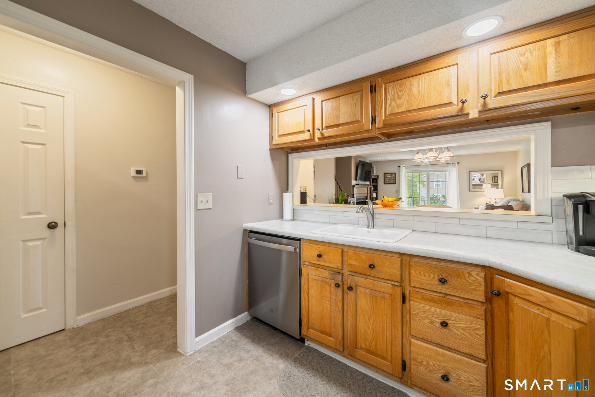 791 Long Hill Road, Unit E Middletown, CT 06457 - Photo 6 of 40