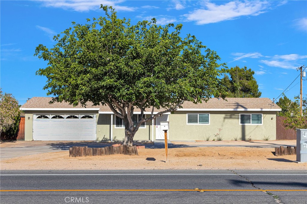 12696 Kiowa Road Apple Valley, CA 92308 - Photo 2 of 42