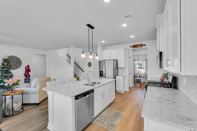 $389,900 | 122 Firehole Road, Gray Court, SC 29645