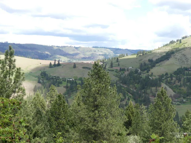 $250,000 | 22743 Old Melrose Grade Road, Peck, ID 83545