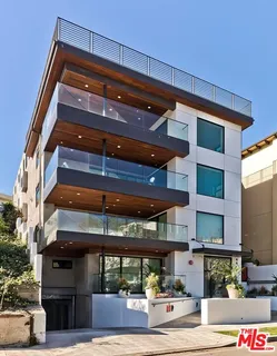 $3,495,000 | 1839 Pandora Avenue, Unit PH, Los Angeles, CA 90025
