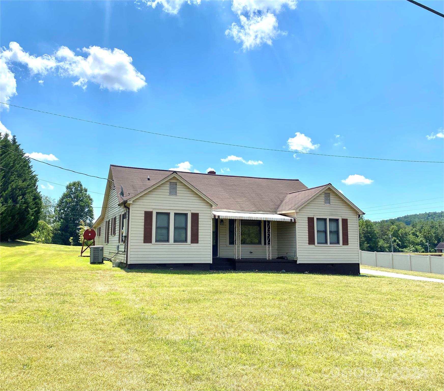 4612 Station Road Lenoir, NC 28645 - Photo 1 of 16 Gallery Image 1