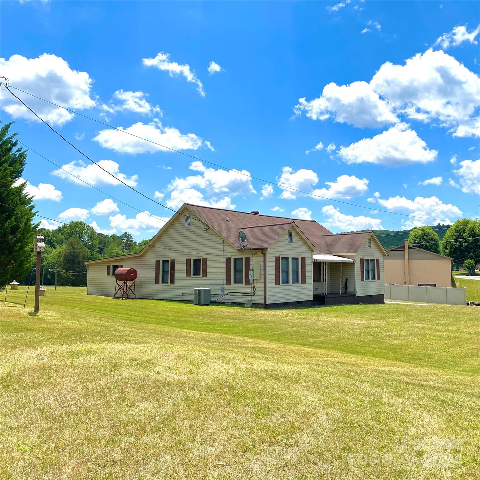 4612 Station Road Lenoir, NC 28645 - Photo 3 of 16 Gallery Image 3