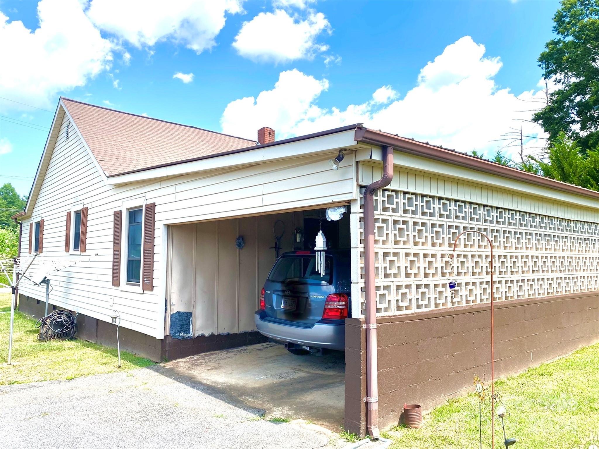 4612 Station Road Lenoir, NC 28645 - Photo 5 of 16 Gallery Image 5