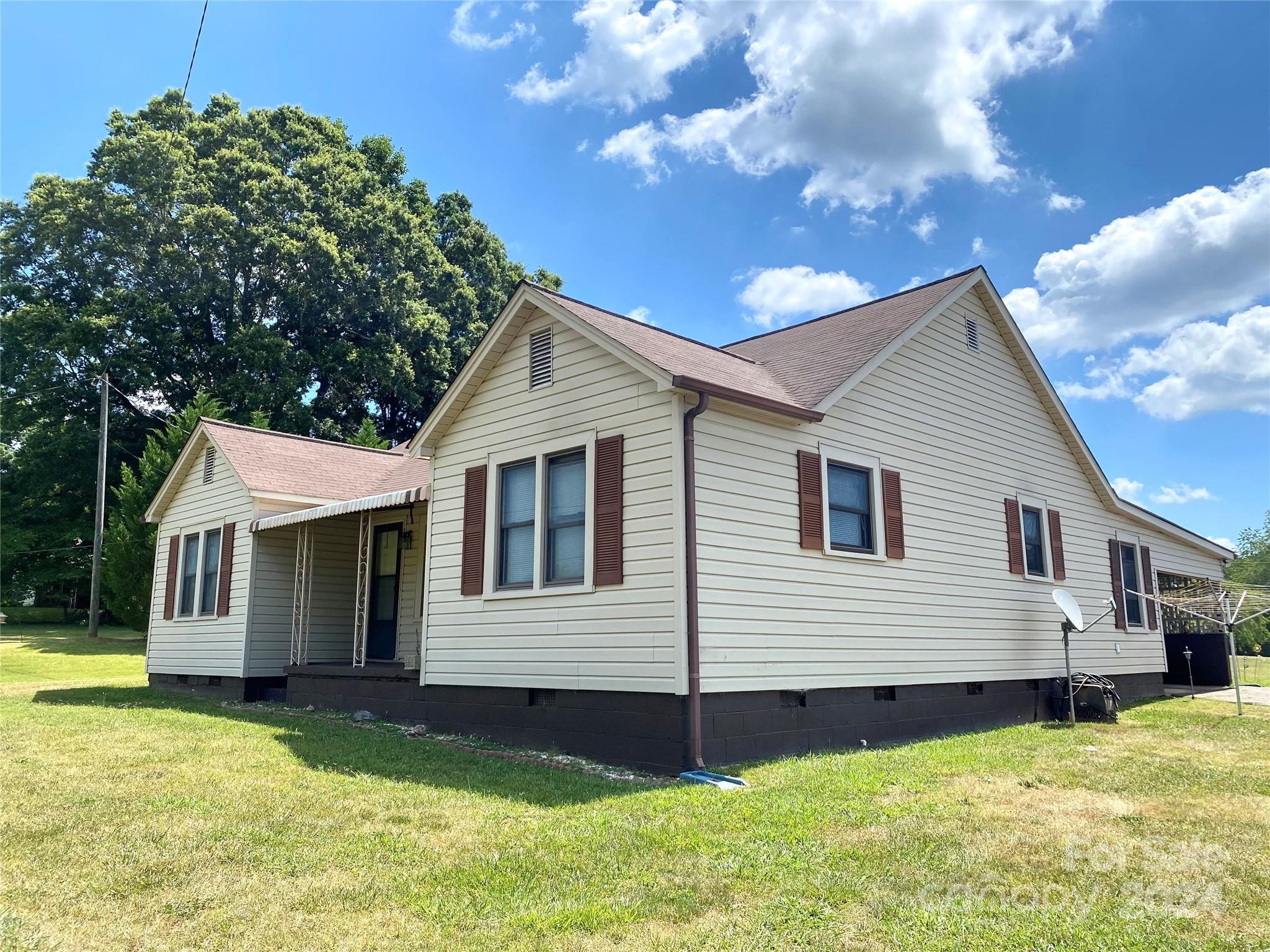 4612 Station Road Lenoir, NC 28645 - Photo 6 of 16 Gallery Image 6