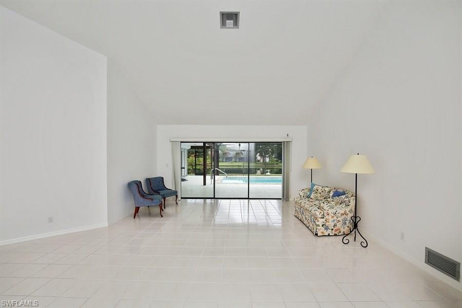 4436 Wilder Road, Unit 17 Naples, FL 34105 - Photo 3 of 10 Gallery Image 3