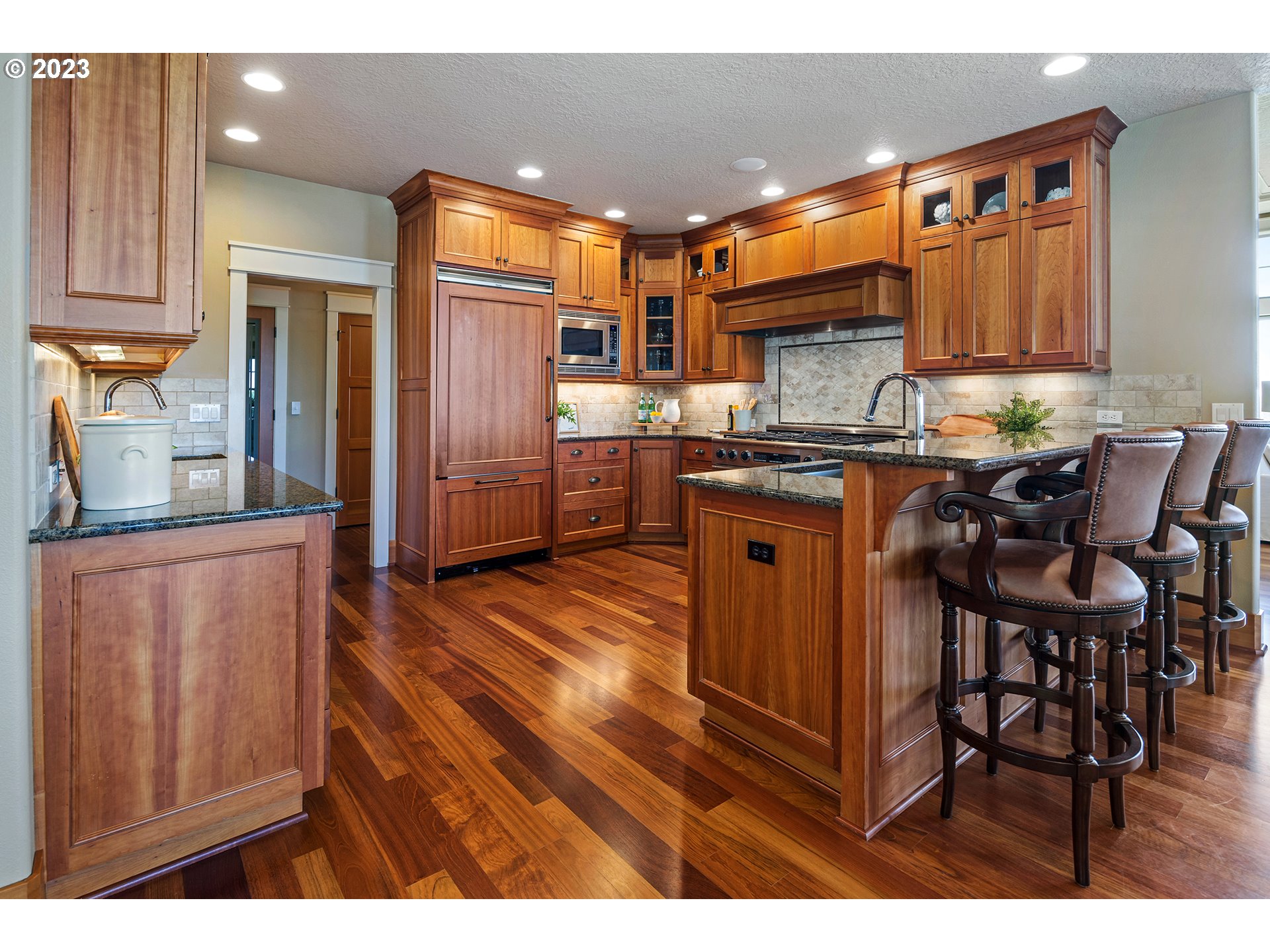 9929 Champoeg Road Northeast Aurora, OR 97002 - Photo 14 of 46 Gallery Image 14