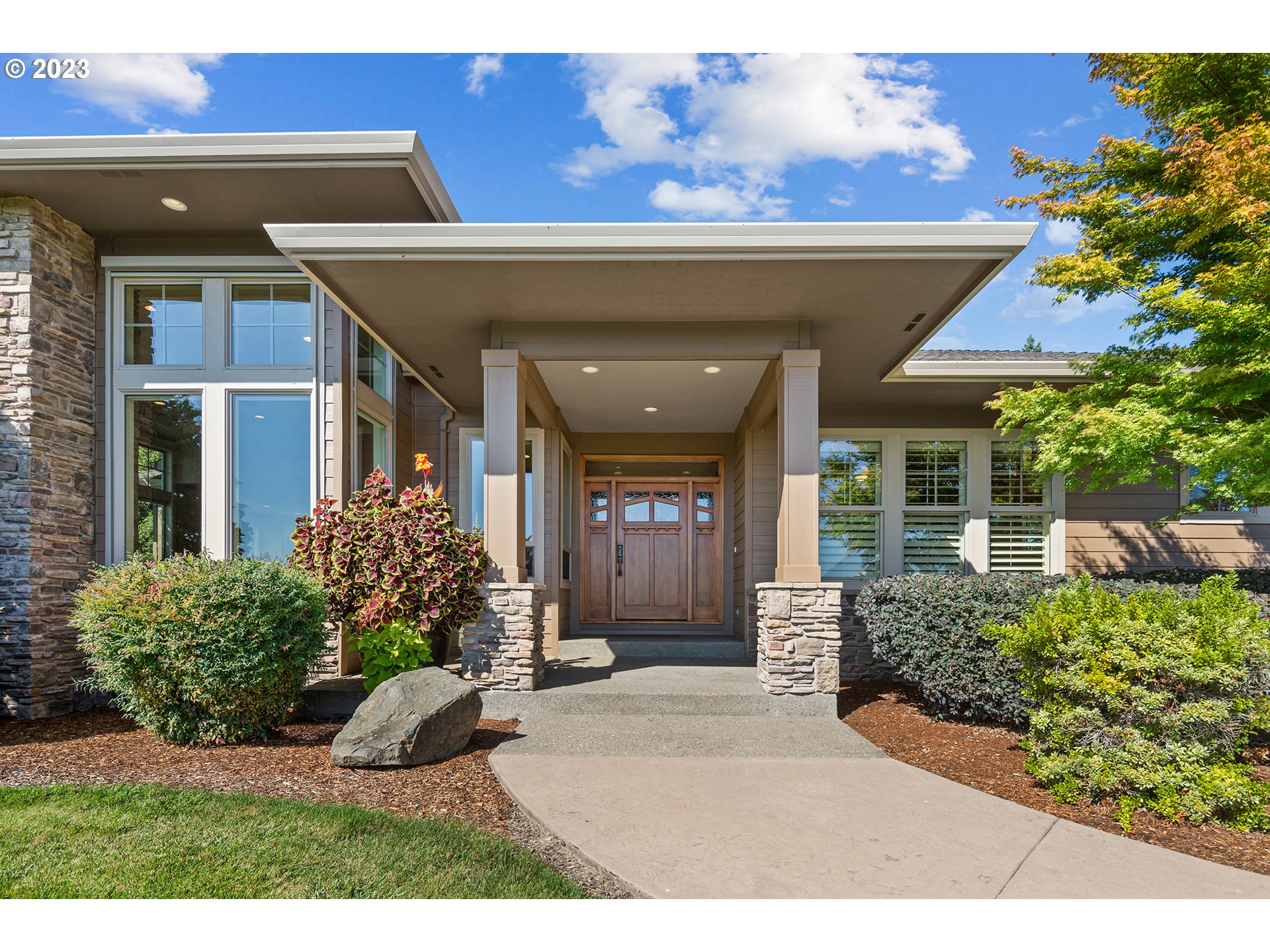 9929 Champoeg Road Northeast Aurora, OR 97002 - Photo 5 of 46 Gallery Image 5