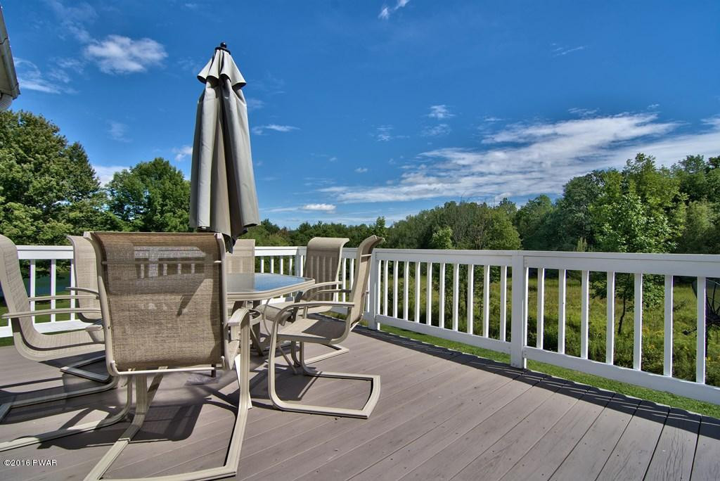 182 North Smith Road Waymart, PA 18472 - Photo 4 of 51
