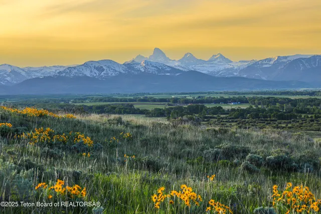 $6,350,000 | Tbd West 7000 North, Tetonia, ID 83452