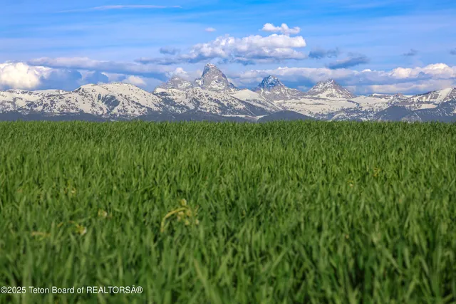 $6,350,000 | Tbd West 7000 North, Tetonia, ID 83452