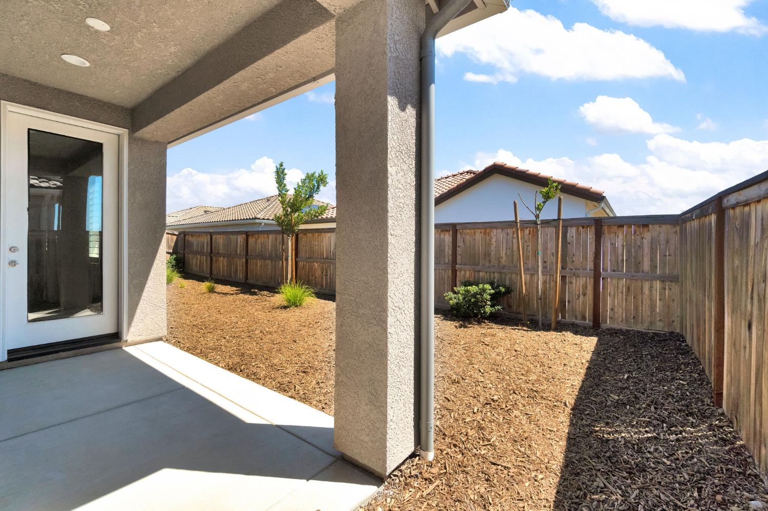 642 Stone Crest Avenue Madera, CA 93636 - Photo 29 of 38