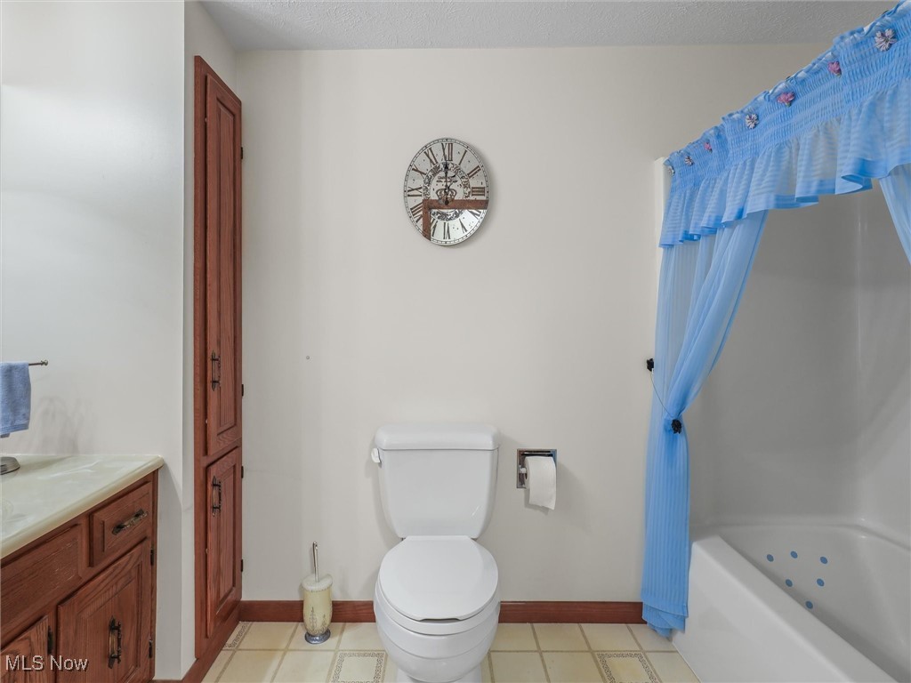 1092 Lake Road Conneaut, OH 44030 - Photo 15 of 45 Gallery Image 15