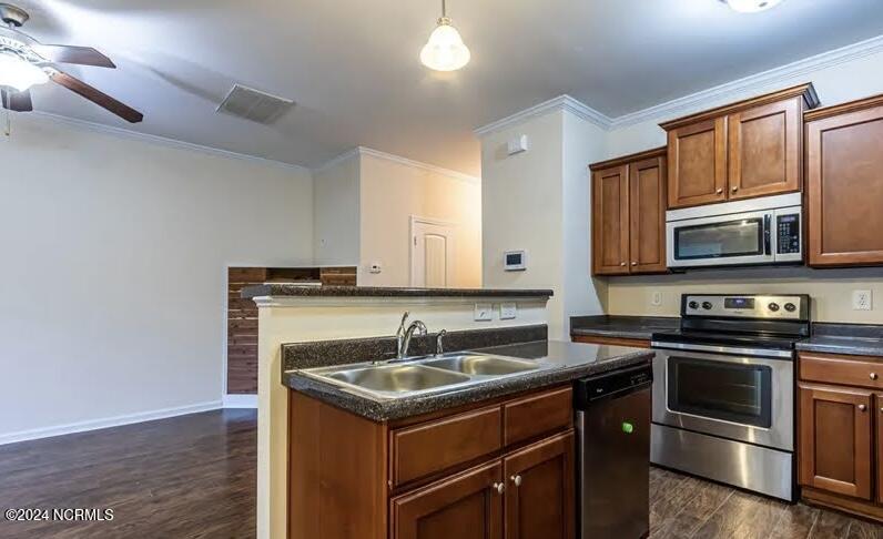 311 Winstead Loop Richlands, NC 28574 - Photo 3 of 19 FullSizeRender
